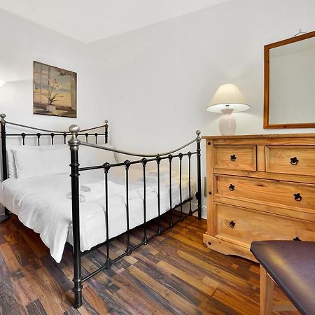 Royal Mile View Apartment Единбург Екстериор снимка