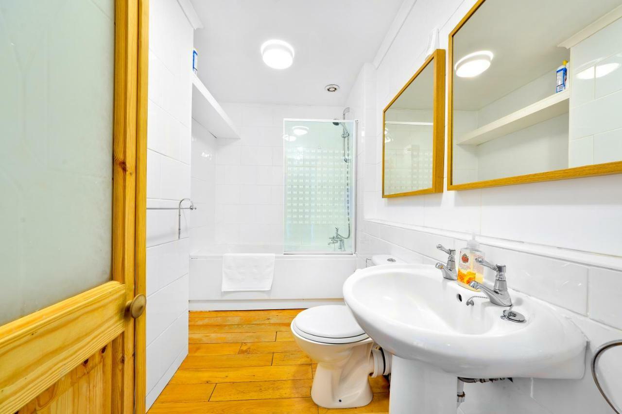 Royal Mile View Apartment Единбург Екстериор снимка